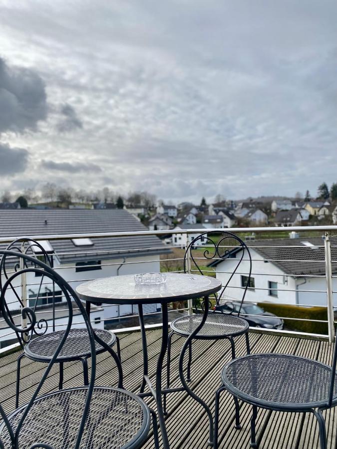 Moderne Ferienwohnung Seeblick Фройденберг Экстерьер фото